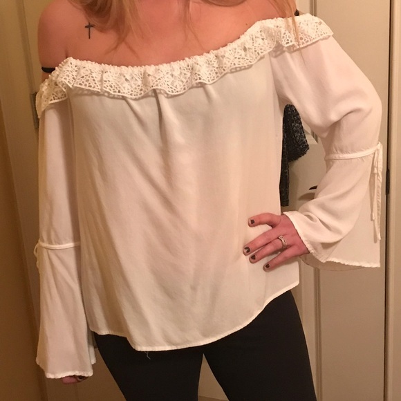 Charlotte Russe Tops - NWT- Charlotte Russe top